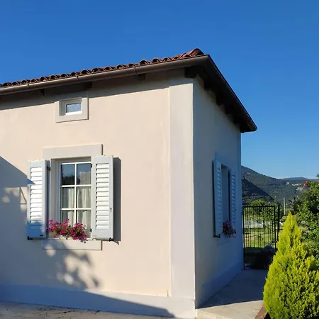 Ca' Dell'agro بيت للعطل
